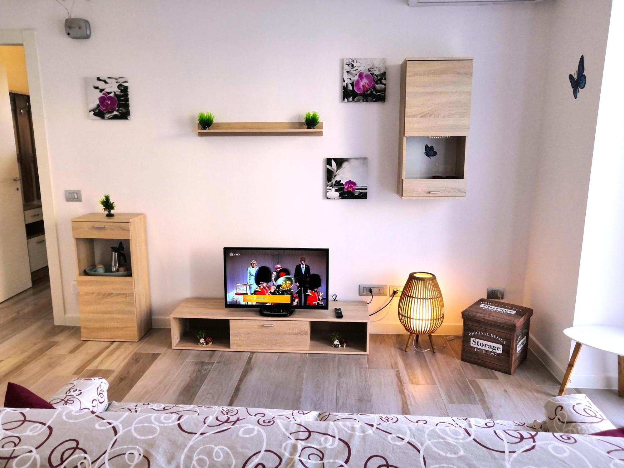 Butterfly Apt In Suna With Garage Вербания Экстерьер фото
